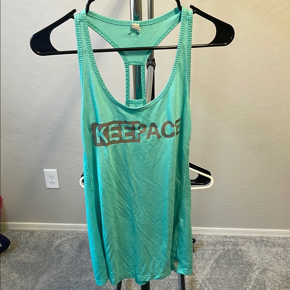 Under Armor Women's Green Tank Top